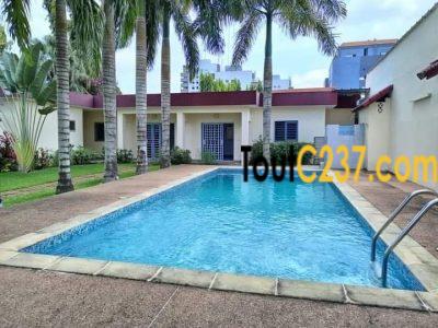 Villa haut standing à louer à Bonanjo