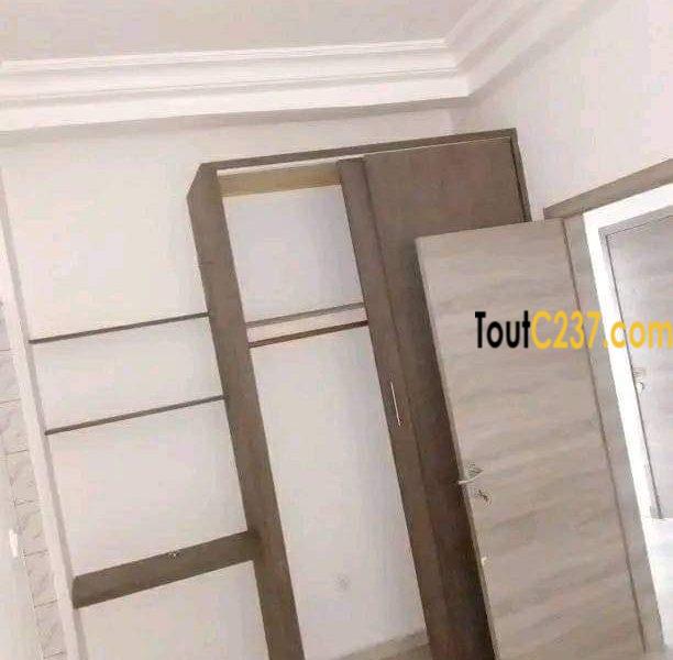 Appartement à louer à Deido, Douala