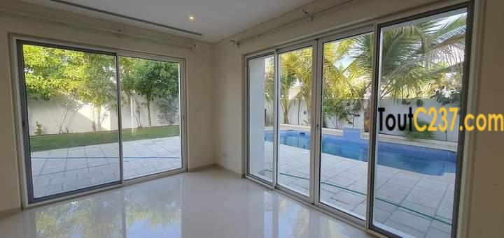 Duplex haut standing à louer à Bonanjo