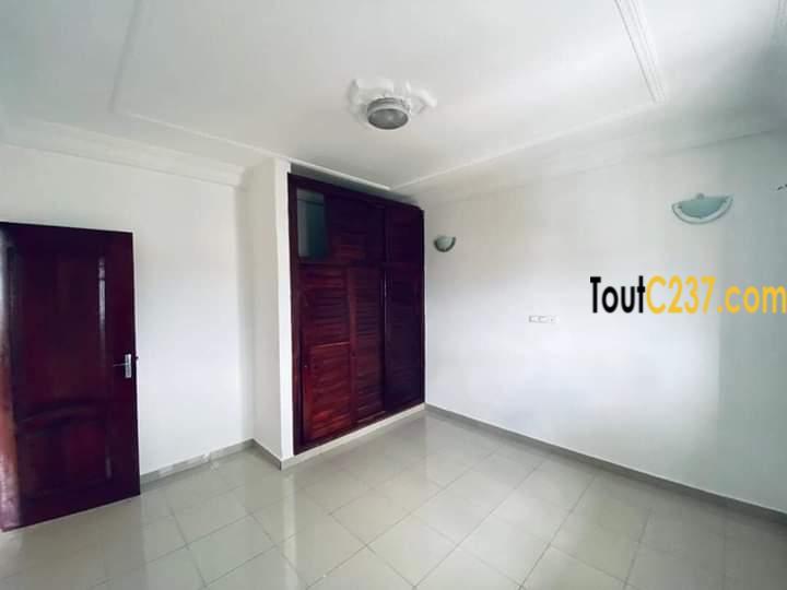 Plusieurs appartements à Bonamoussadi