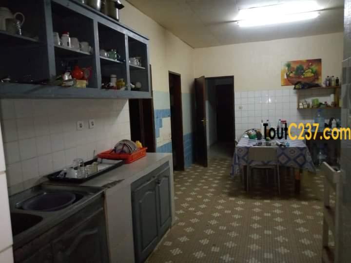 Maison à vendre à Bonaberi, Douala