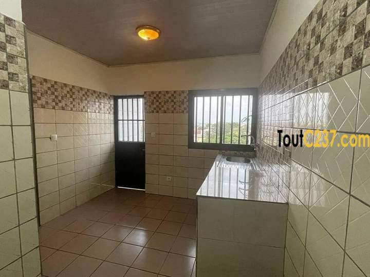 Appartement de 3 chambres à kotto