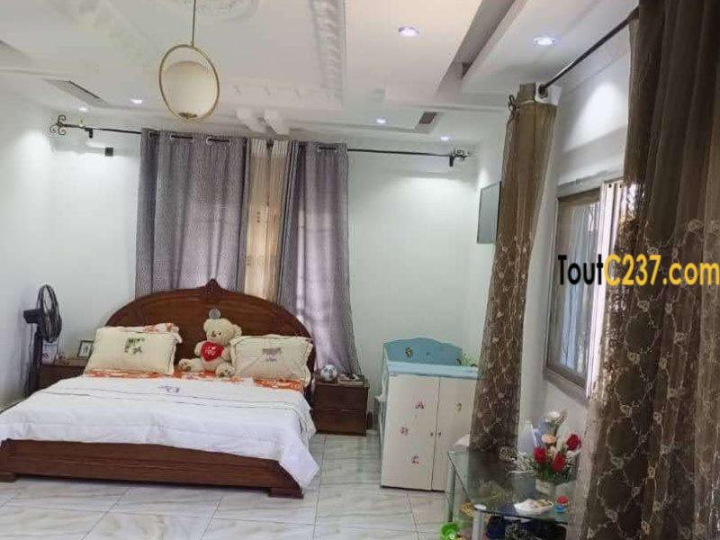 Duplex vip à vendre a Logpom, Douala