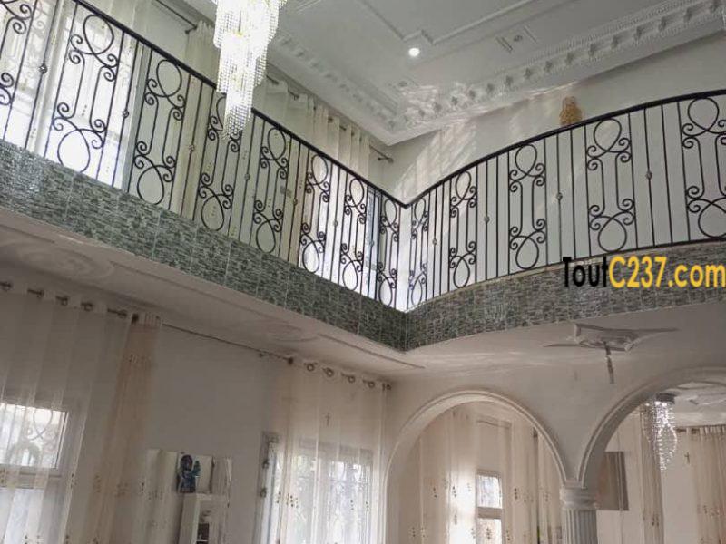 Duplex vip à vendre a Logpom, Douala