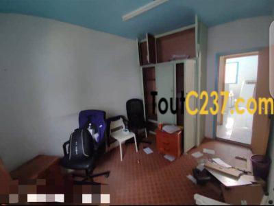 Villa sic à louer à Bonamoussadi, Douala