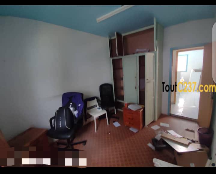 Villa sic à louer à Bonamoussadi, Douala