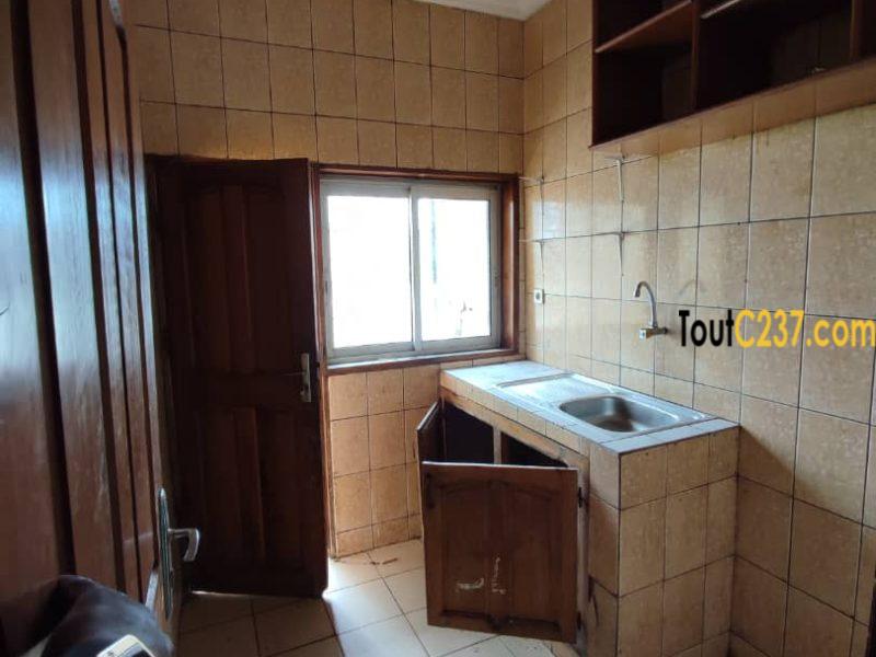 Appartement à louer à Bonamoussadi Douala