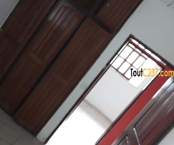 Appartement à louer à Bonapriso Douala