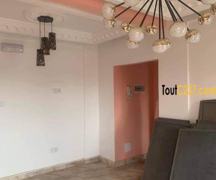 Studio moderne à louer à Bali Douala