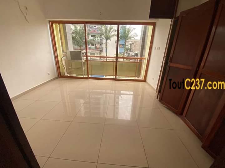 Appartement à louer à Bonanjo Douala