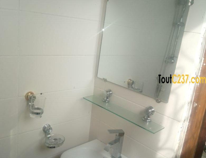 Chambre d'étudiant à louer à Pk17, Douala