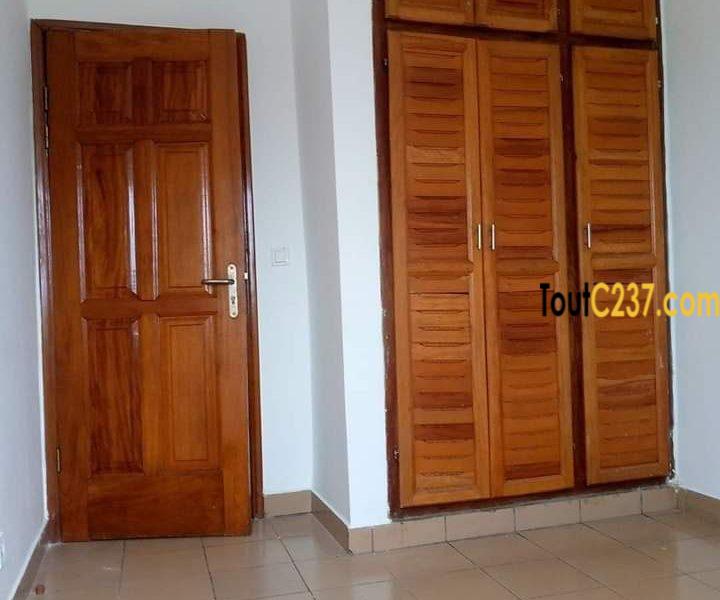 Appartement à louer à Deido Douala