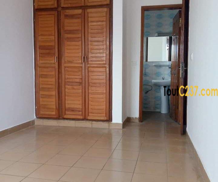 Appartement à louer à Deido Douala