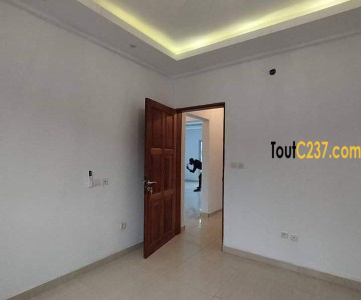Appartement vip à louer à Logpom Douala