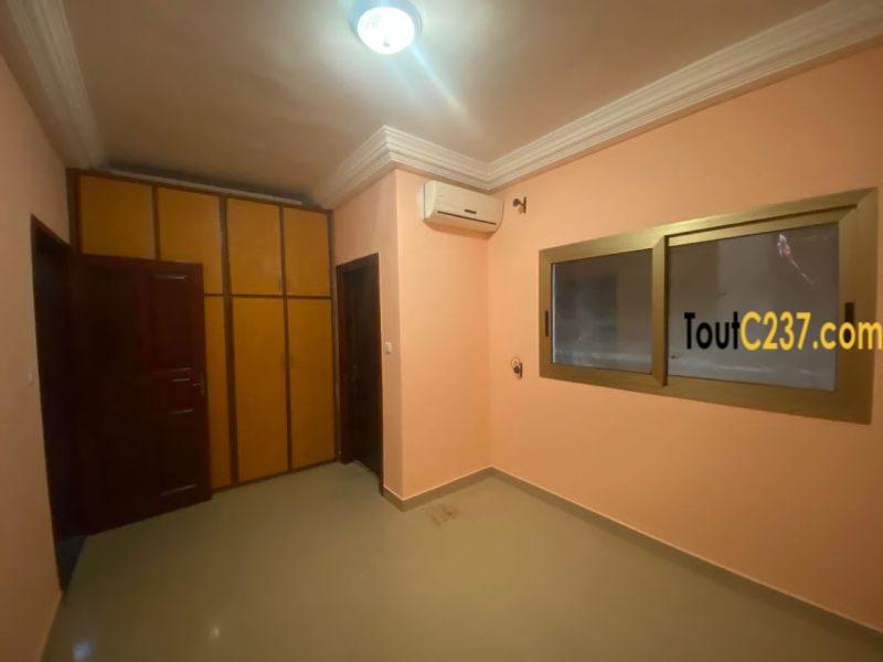Appartement vip à louer à Bonamoussadi, Denver h