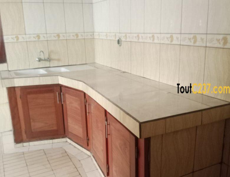 Duplex à louer à Bonamoussadi Douala