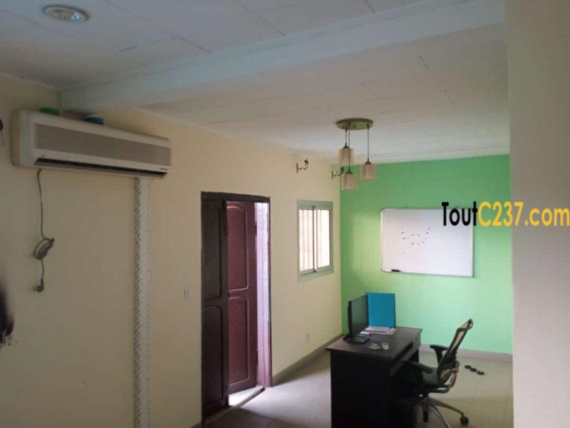 Appartement à louer à Bali, Douala