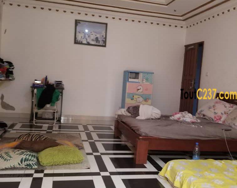 Duplex à louer à Logpom, Douala