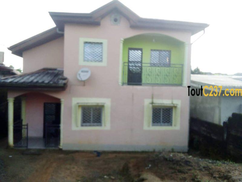 Maison en Duplex à vendre à Nyalla Kampo