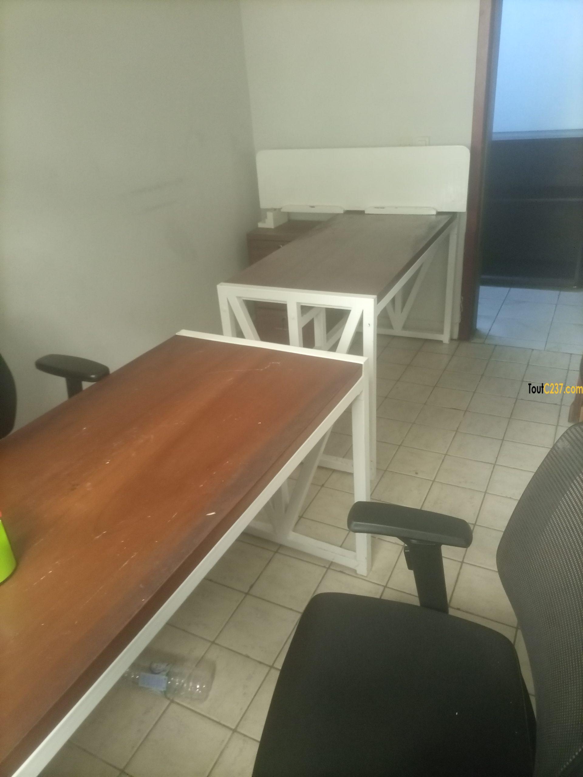Bureau privé équipé à louer à Bonamoussadi