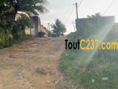 Terrain d'angle à vendre à Kotto Oasis