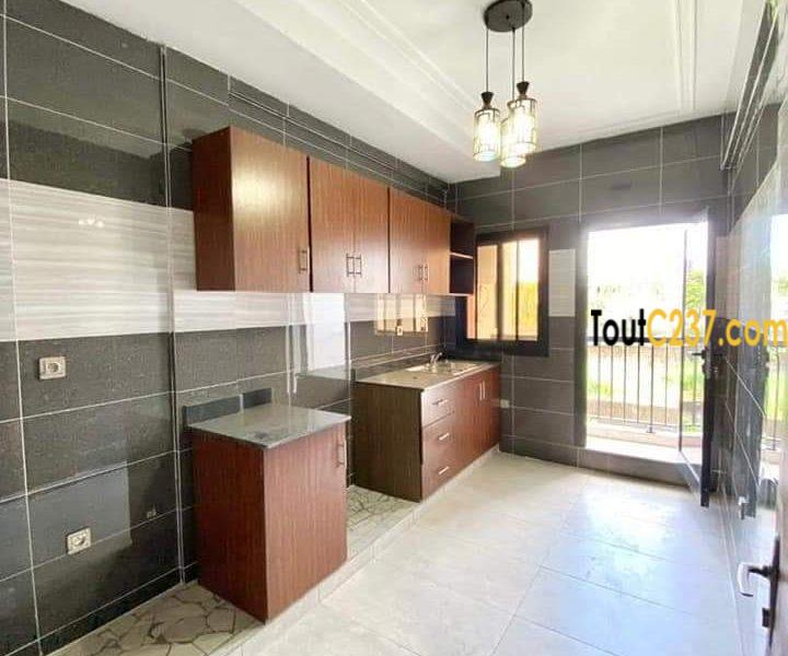 Appartement neuf à louer à Bonamoussadi Douala