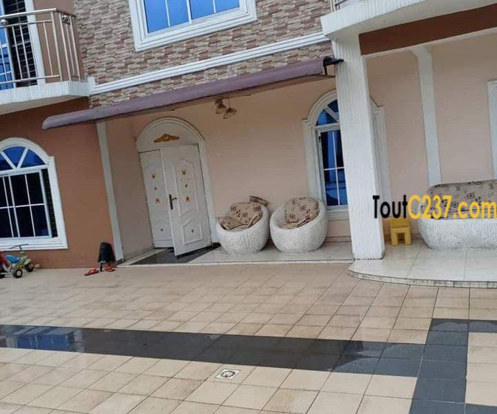 Duplex à vendre à Bonamoussadi Douala