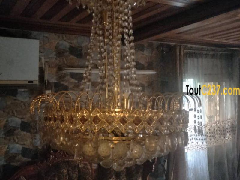 Vaste duplex à louer à Makepe, Douala