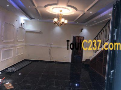 Duplex neuf à louer à Kotto Bangue