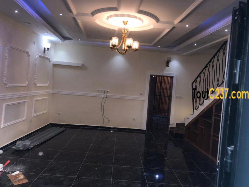 Duplex neuf à louer à Kotto Bangue