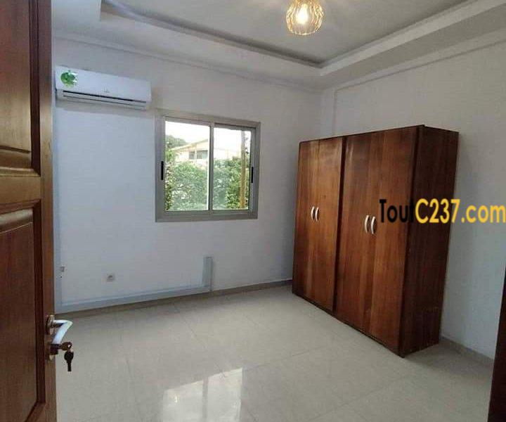 Ampartement à louer à Logpom Douala