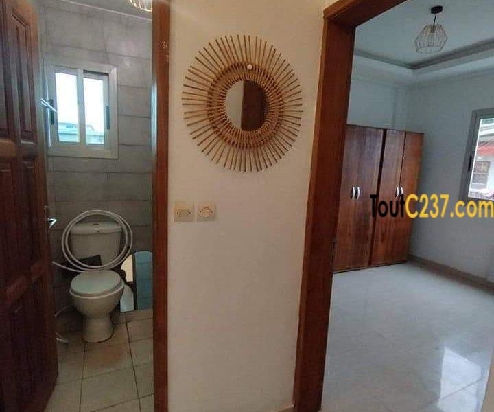 Ampartement à louer à Logpom Douala