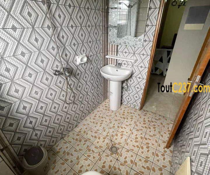 Appartement à louer à Bonamoussadi Douala