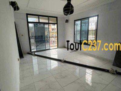 Appartement à louer à Deido, Douala