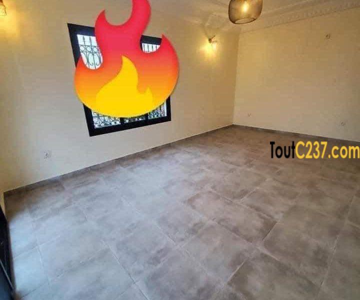 Appartement à louer à Deido, Douala