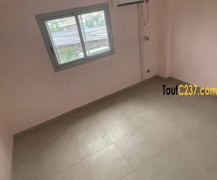 Apparteme't à louer à Bonapriso Douala