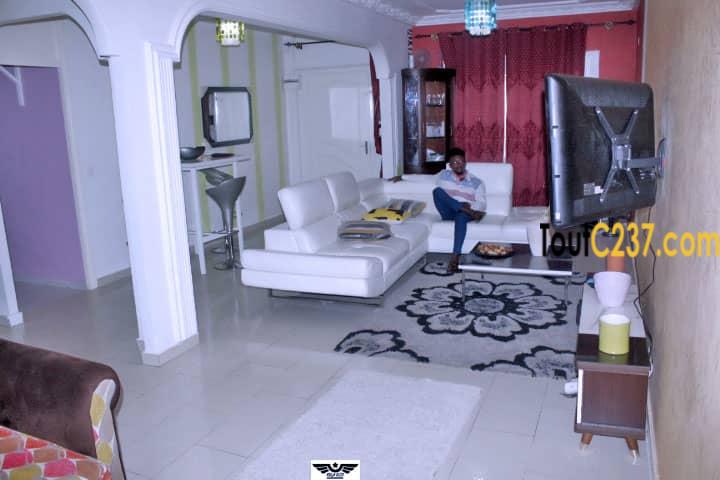Maison meublée à louer à Makepe, Douala