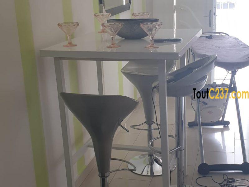 Maison meublée à louer à Makepe, Douala