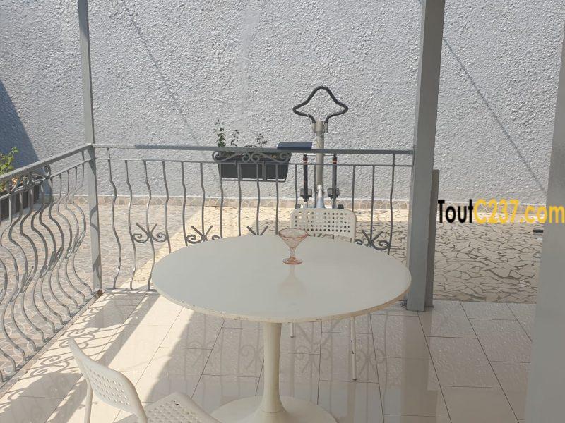 Maison meublée à louer à Makepe, Douala
