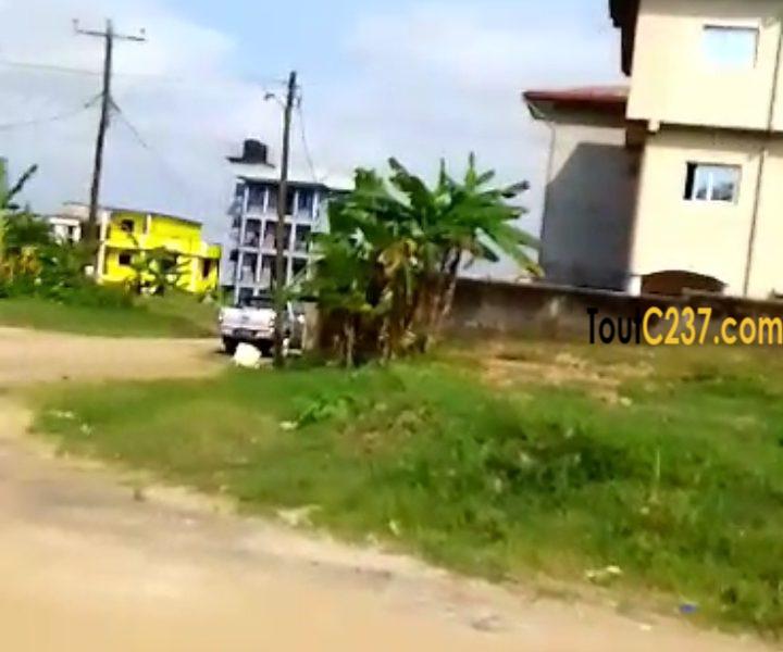 Terrain d'angle à vendre à Yassa Maetur