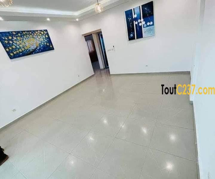 Appartement avec piscine à louer à Logpom