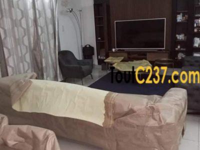 Maison à louer à Bonapriso, Douala