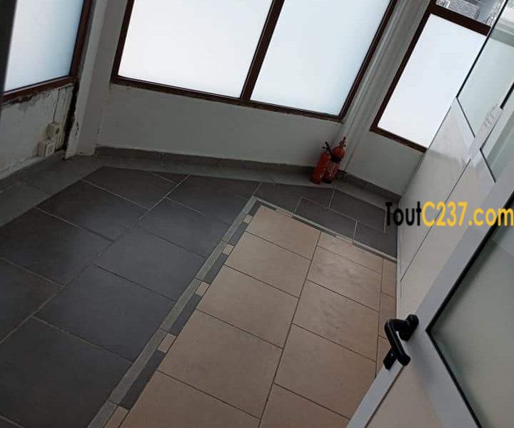 Espace bureaux à louer a Bonapriso Douala