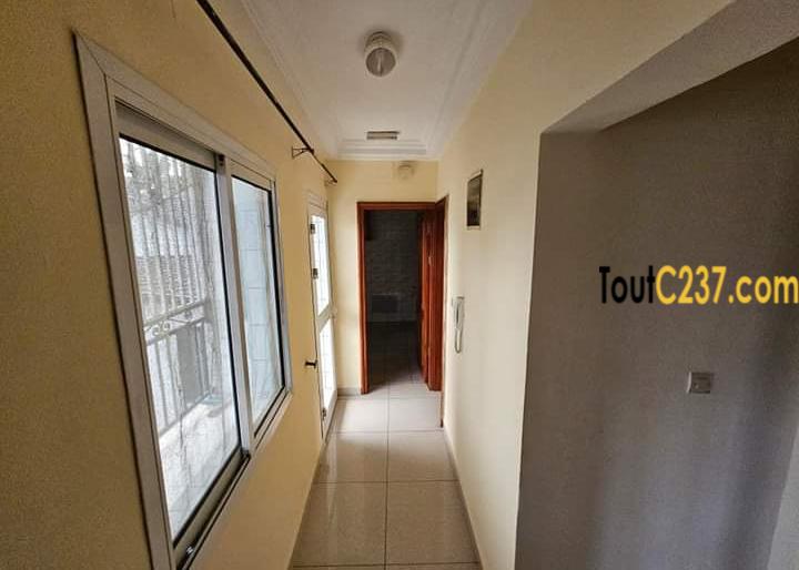 Appartement à louer à Bali, Douala