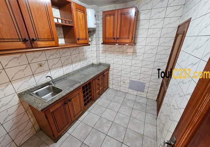 Appartement à louer à Bali, Douala