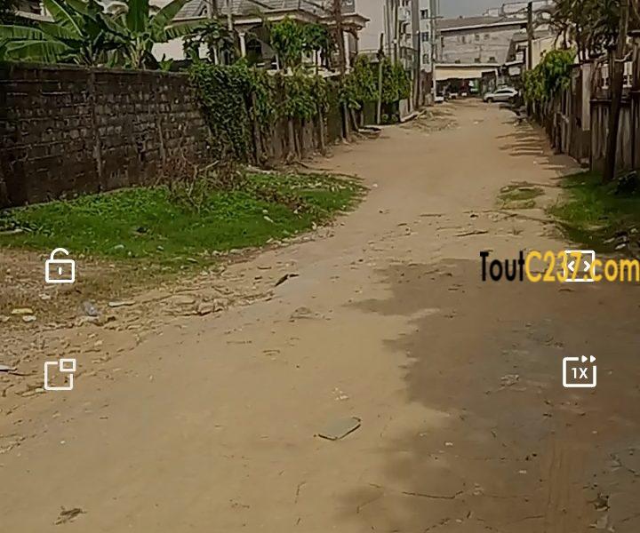 Terrain à vendre à Logpom (Hopital des soeurs)