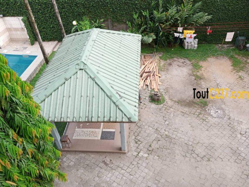 Appartement à louer à Bonapriso, Douala