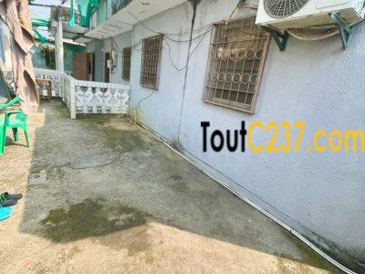 Maison sic à Vendre à Kotto Bloc