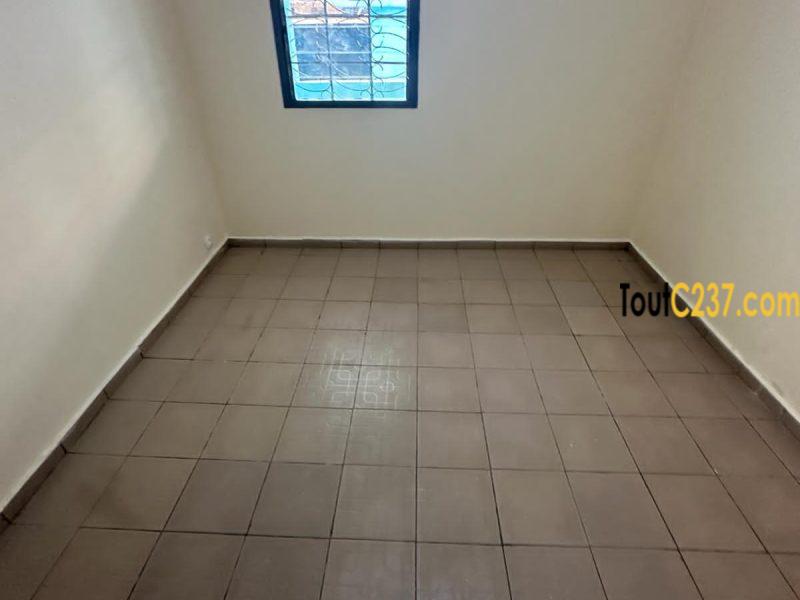 Maison sic à louer à Kotto, Douala