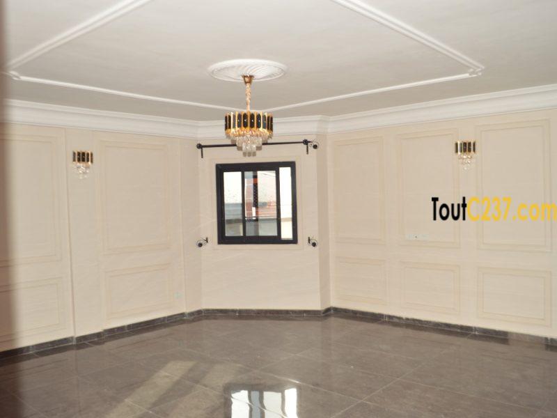 Appartement haut standing à louer à Kotto